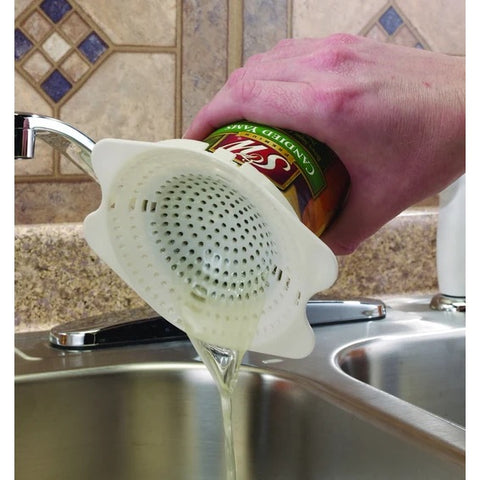 Snap-On Can Strainer 06037 on tincan and it's liquid pouring through.