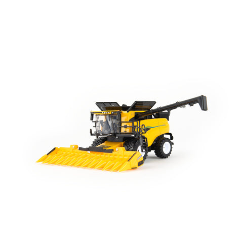 New Holland 1:64 Scale CR8.90 SmartTrax Combine � Die-Cast Metal Replica � ERTL Prestige Collection 13992