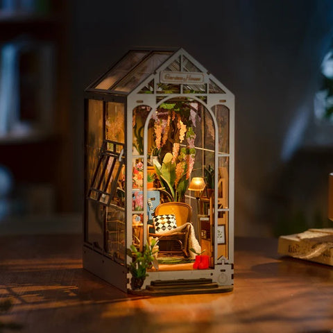 Holiday Garden House DIY Book Nook Kit TGB06