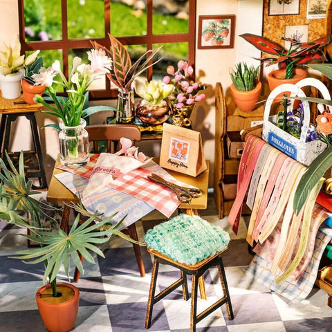 Emily's Flower Shop Miniature House DG145