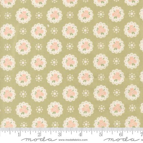 green, Handmade Sweetness Collection Doily Floral Cotton Fabric 31792