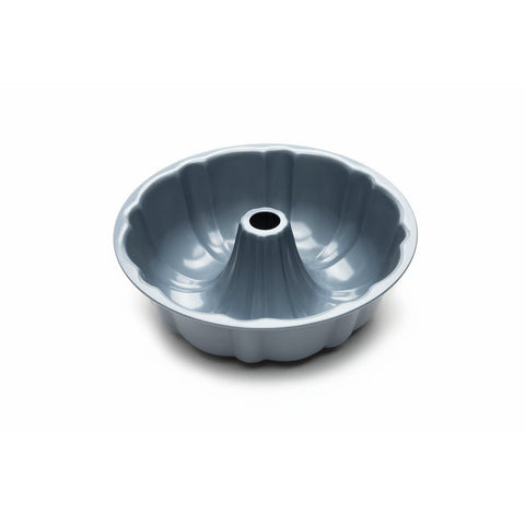 Non-Stick Fluted Pan with Center Tube 4485