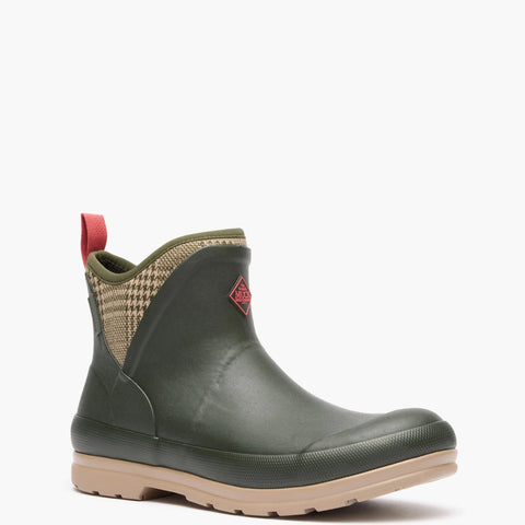 Muck Boots women's Originals Ankle Boot in moss