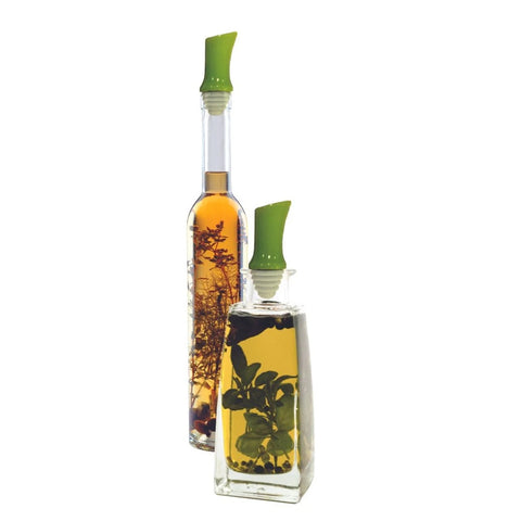 SELF- SEALING POUR SPOUT 030432 displayed on short and tall glass sauce bottles