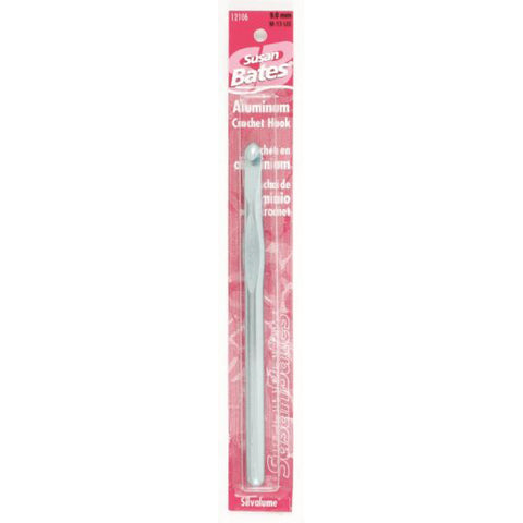 Susan Bates crochet hook M13